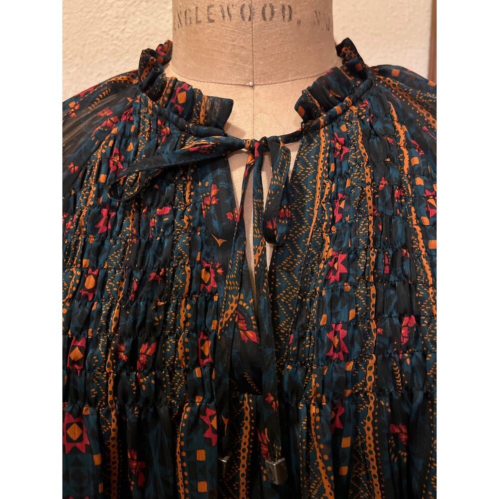 Hailey & Co Smocked Print Long Sleeve Tie Neck Blouse Top Size L - Picture 2 of 9